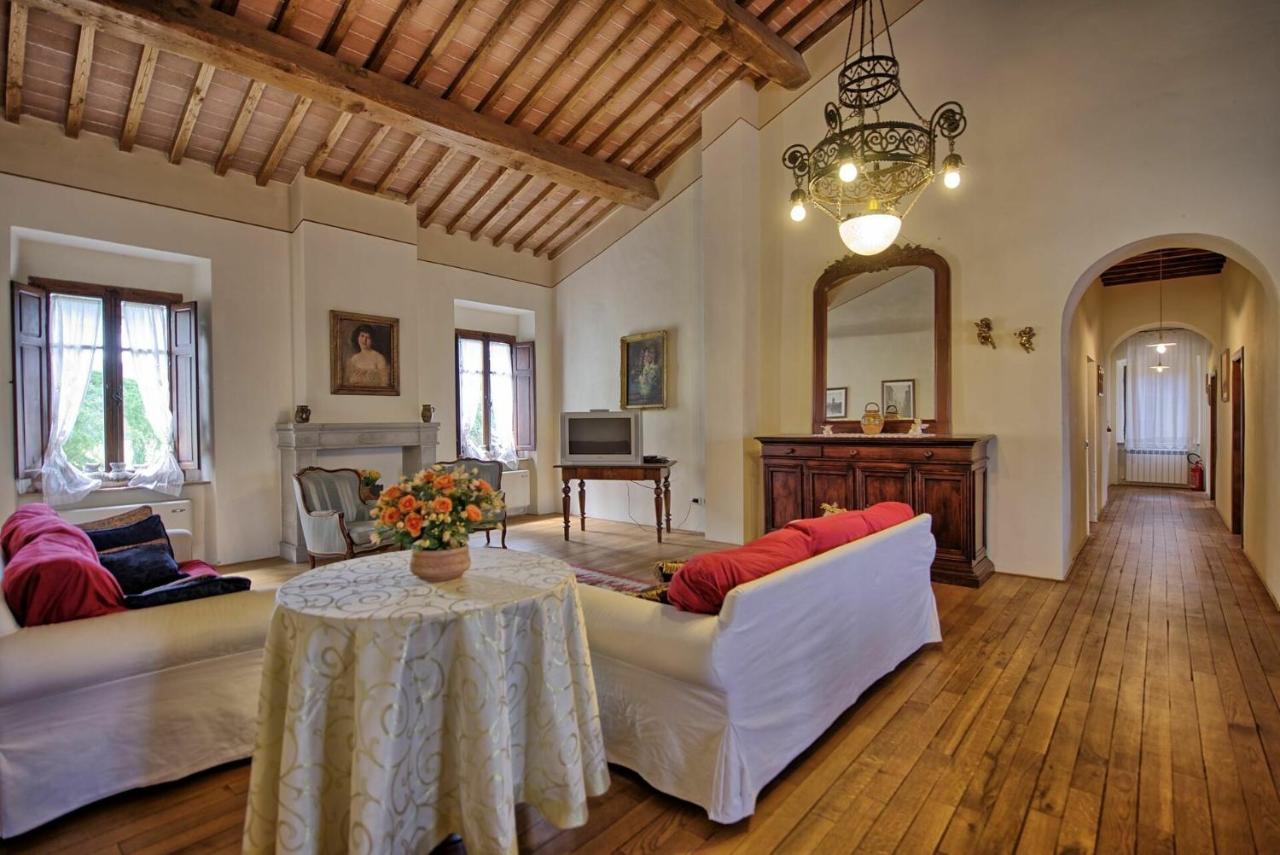 Villa Capolona By Posarellivillas Calbenzano Exterior photo